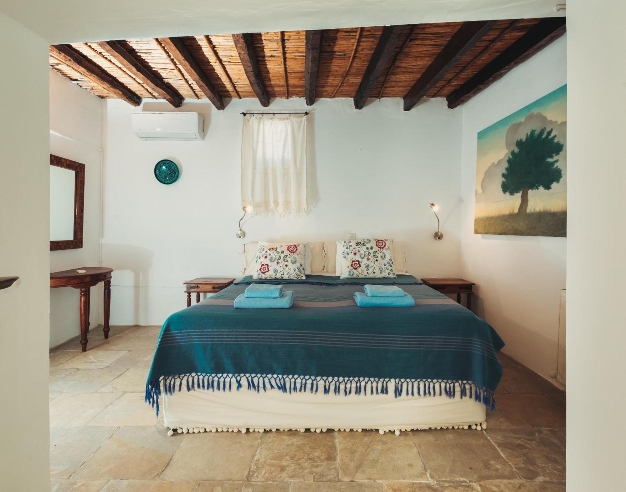 Archondia House - Holiday Apartments With Pool Καλαβασός Εξωτερικό φωτογραφία
