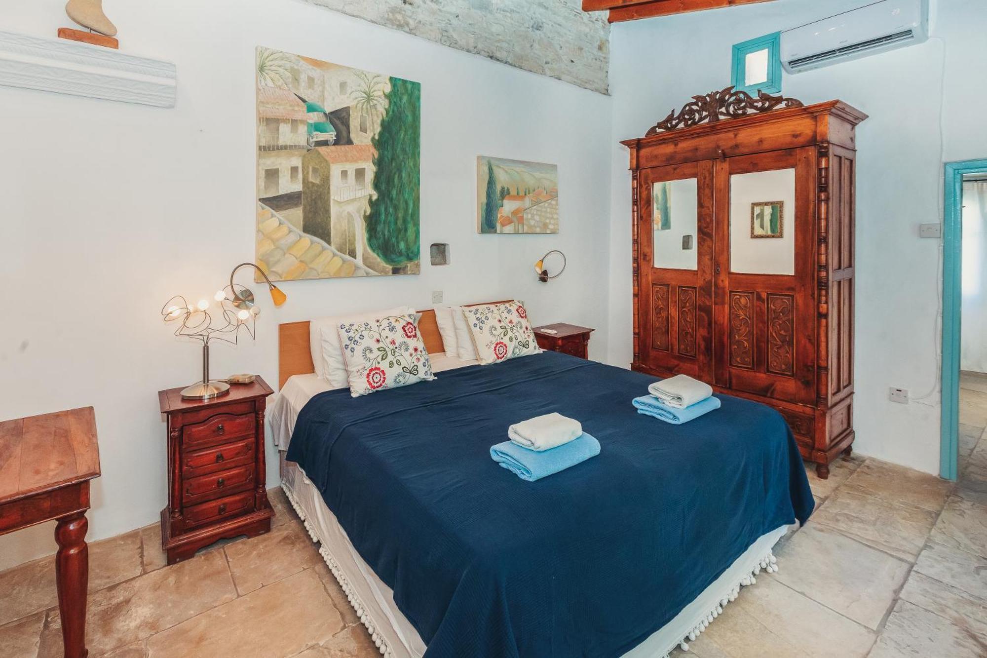 Archondia House - Holiday Apartments With Pool Καλαβασός Εξωτερικό φωτογραφία