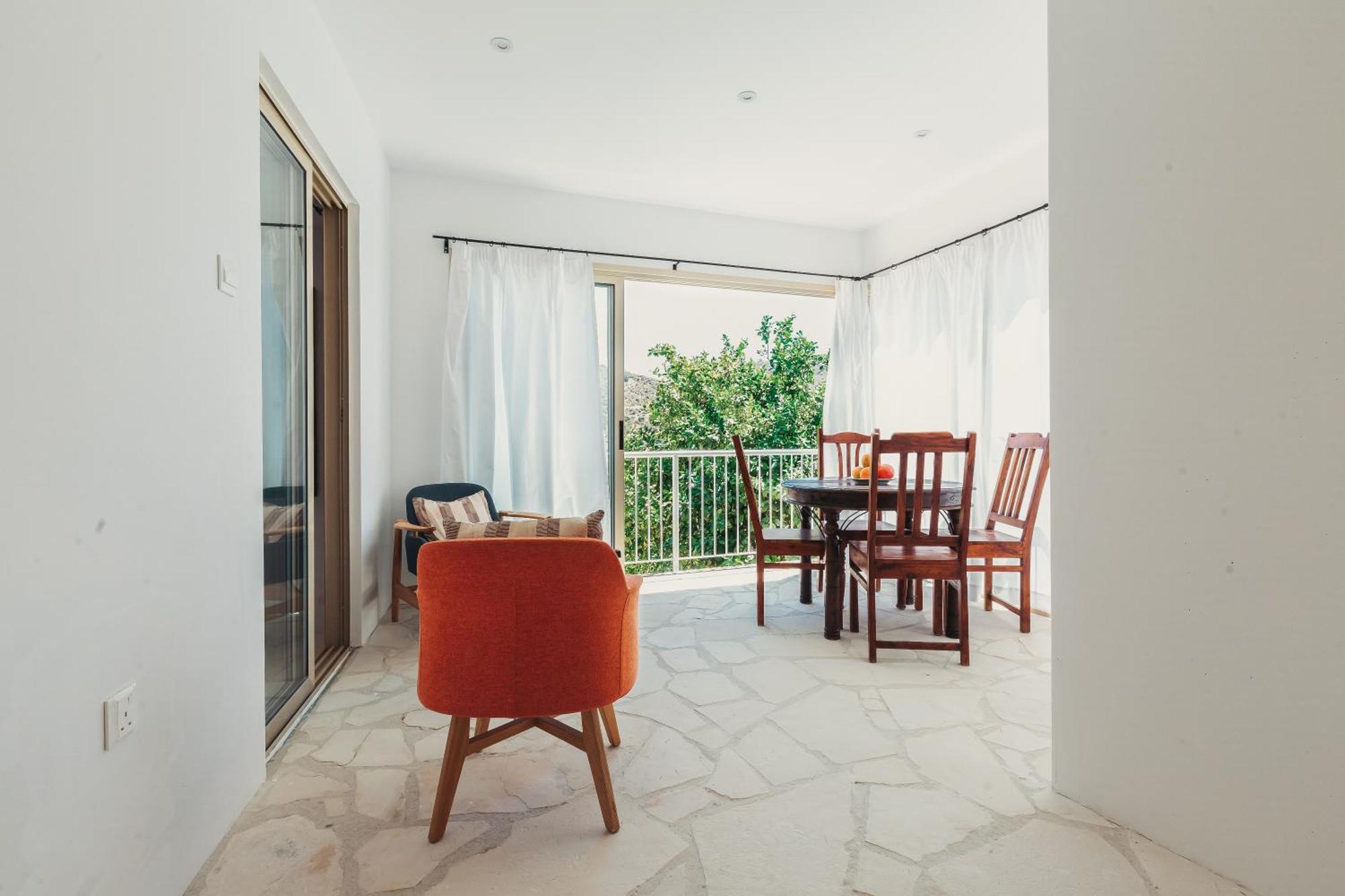 Archondia House - Holiday Apartments With Pool Καλαβασός Εξωτερικό φωτογραφία