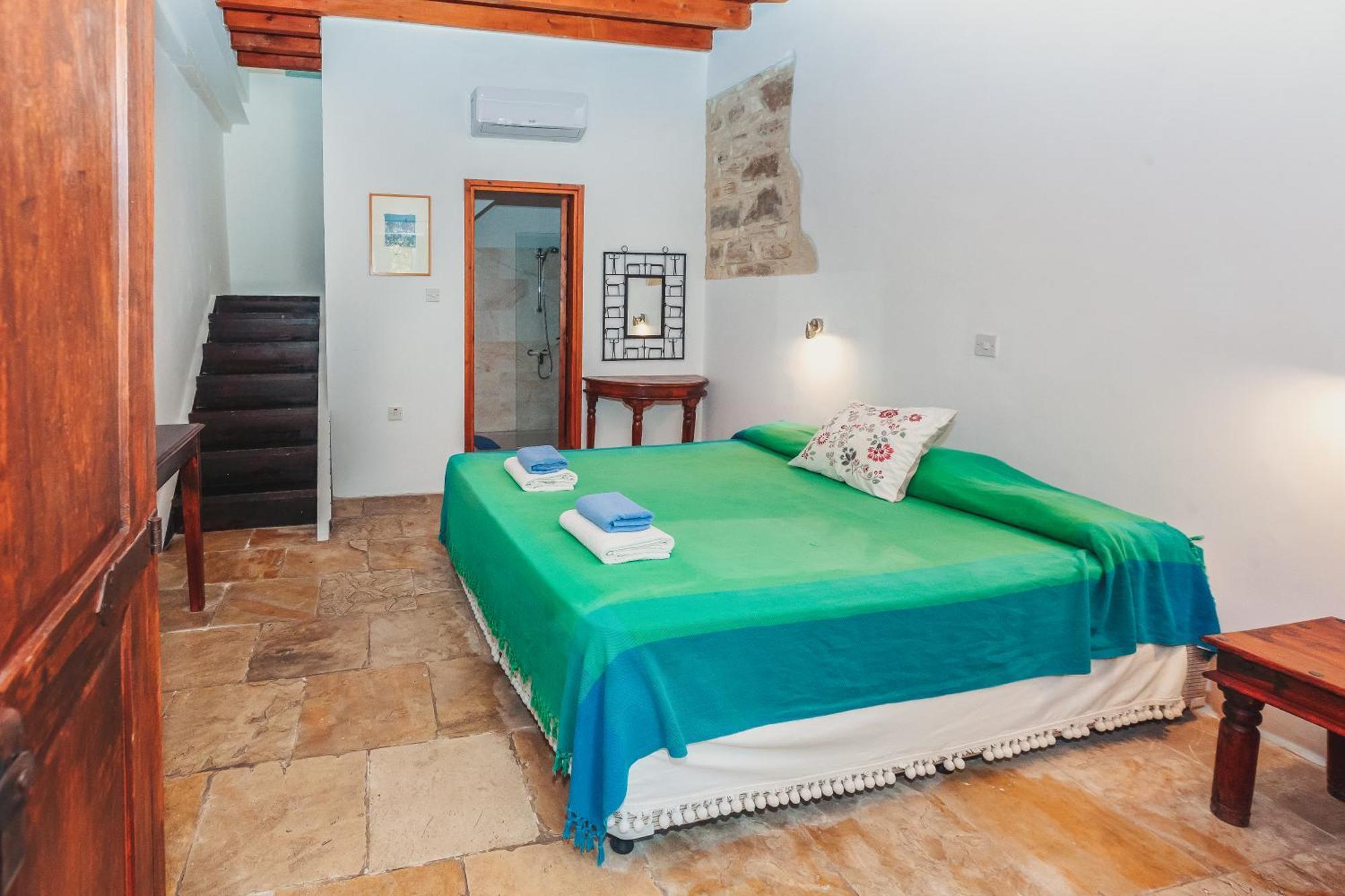 Archondia House - Holiday Apartments With Pool Καλαβασός Εξωτερικό φωτογραφία